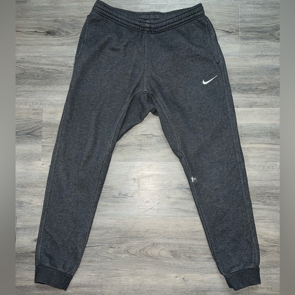Bundle deal Mens nike joggers and Nike elite shorts